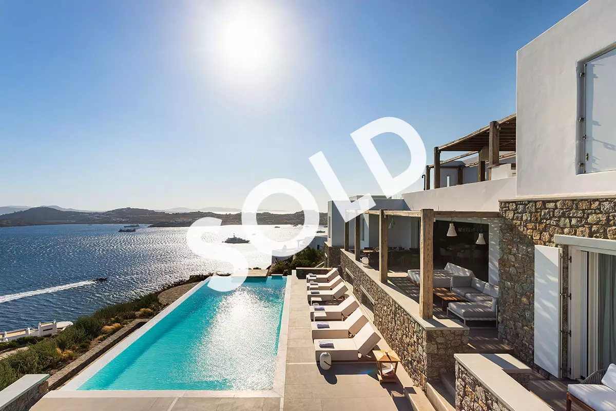 Luxury Villa for Sale in Mykonos-Greece | Agios Lazaros – Psarou Beach | Private Infinity Pool | Sea & Sunset View | Sleeps 14 | 7 Bedrooms | 7 Bathrooms | REF: 180412232 | CODE: AL-4