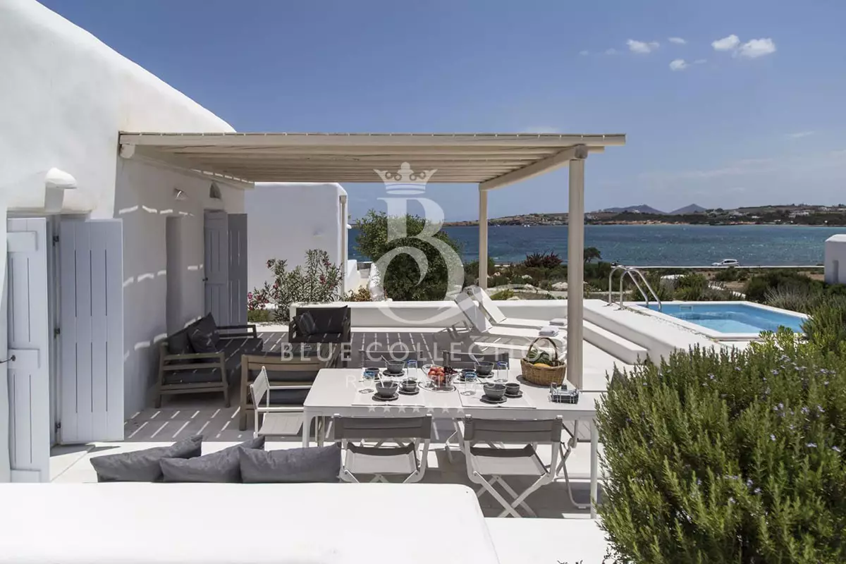 Elegant Villa for Rent in Paros – Greece | Private Pool | Sea & Sunrise View | Sleeps 6 | 3 Bedrooms | 3 Bathrooms | REF: 180412882 | CODE: PRS-22