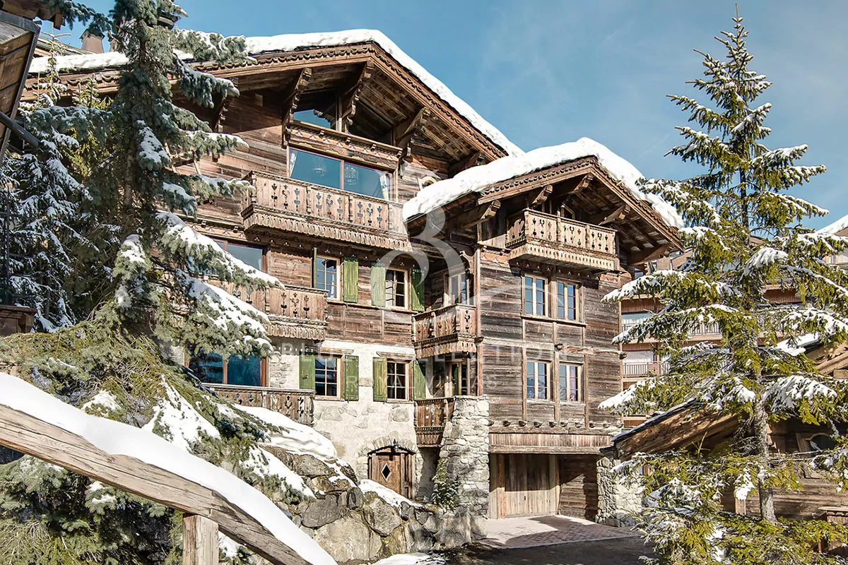 Luxury Ski Chalet to Rent in Courchevel 1850 – France | REF: 180413027 | CODE: FCR-59 | Sleeps 15 | 8 Bedrooms | 8 Bathrooms