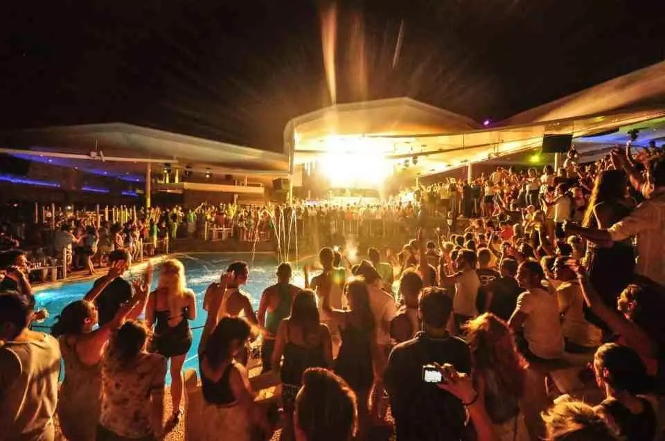 Mykonos Nightlife 2024 and best party places 