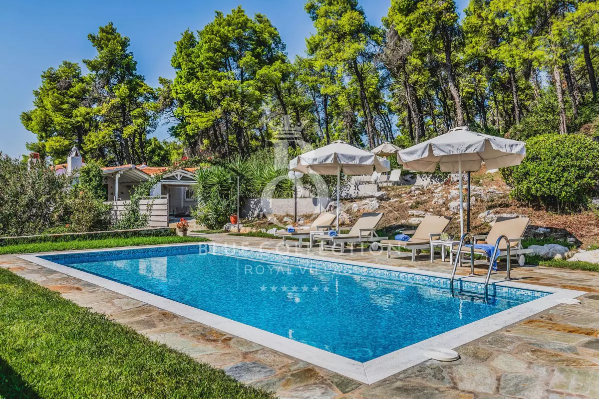 Private Villa for Rent in Skopelos – Greece | REF: 180413120 | CODE: SKP-4 | Private Swimming Pool | Sleeps 4 | 2 Bedrooms | 1 Bathroom