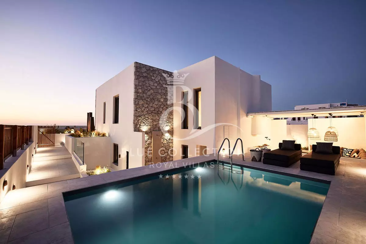 Private Seafront Villa for Rent in Milos – Greece | REF: 180413143 | CODE: MLV-4 | Private Pool | Sea View 