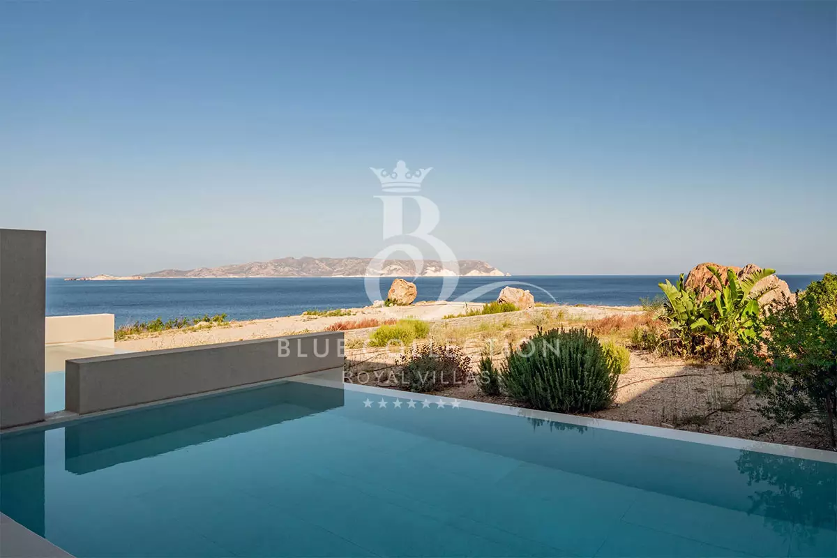 Luxury Villa for Rent in Milos – Greece | REF: 180413144 | CODE: MLV-5 | Private Pool | Sea View | Sleeps 4 | 2 Bedrooms | 2 Bathrooms