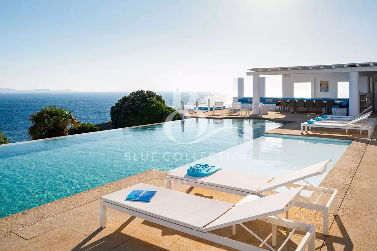 Luxury Seafront Villa for Rent in Mykonos – Greece | Agios Stefanos | REF: 180413206 | CODE: ALU-4 | Private Infinity Pool | Sea & Sunset Views | Sleeps 14 | 7 Bedrooms | 5 Bathrooms